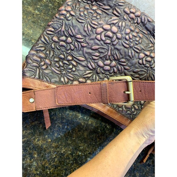 HTF Sundance Mo & Co Villa Cimbrone Quilted Floral Brown Leather Shoulder Bag - Picture 11 of 11